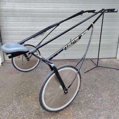 Kunnostettu Custom MF Steel kilpakärry